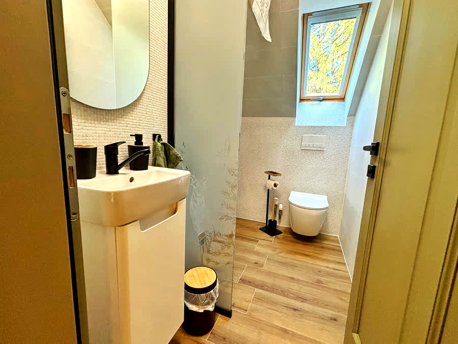 2. fürdő – mosdó és wc